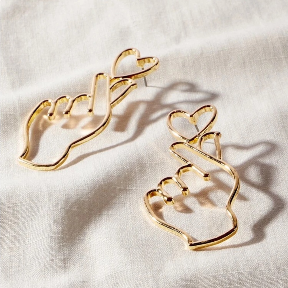 Drop Hand + Heart Earrings - Picture 2 of 3